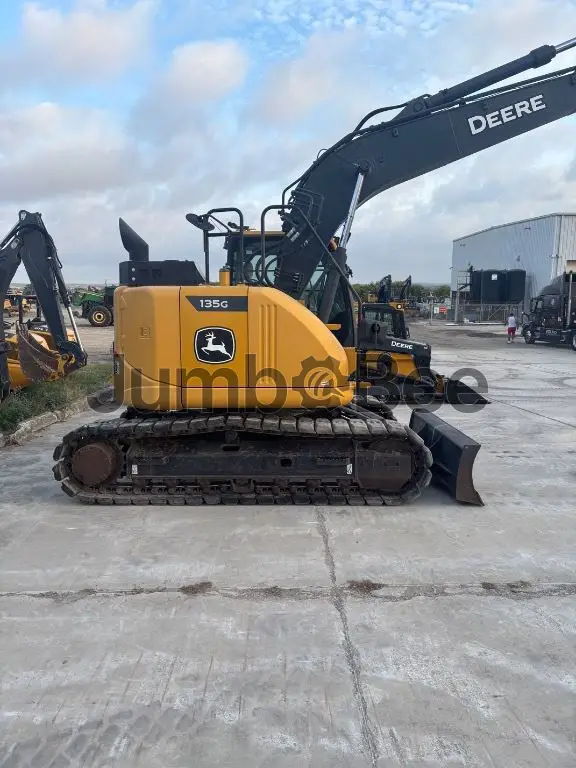 John Deere 135G 2021 - Usado (2,664 Horas) en Venta — foto 1 de 5