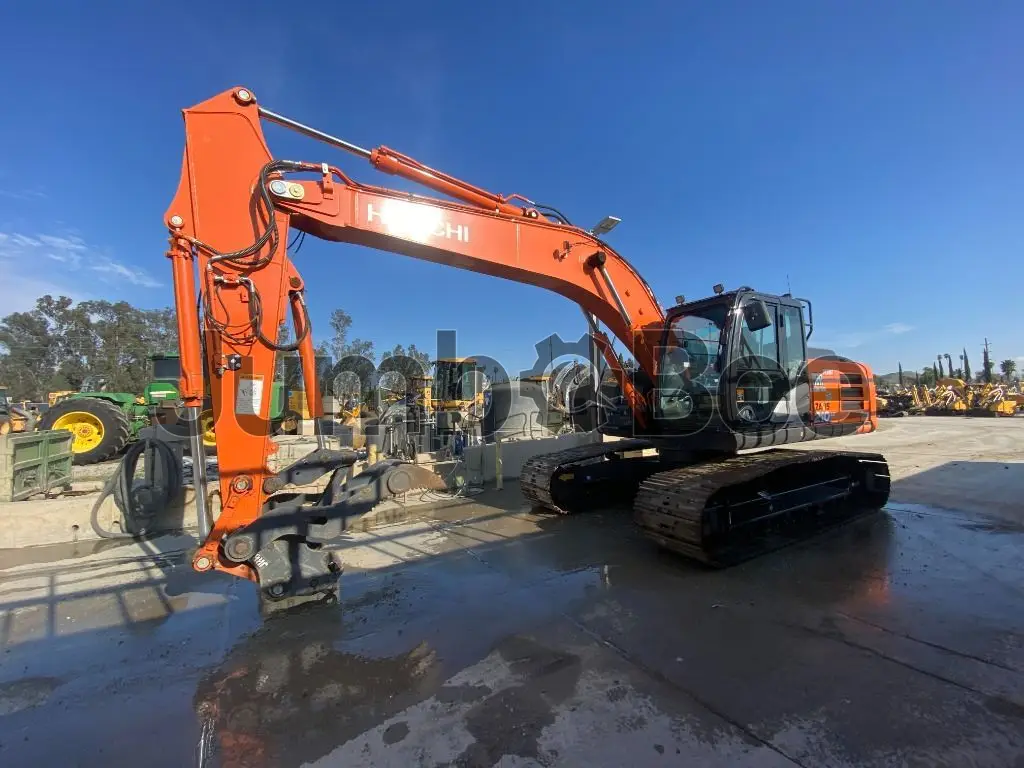 2022 Hitachi 210GLC - Used, 1,804 Hours for Sale — photo 1 of 9