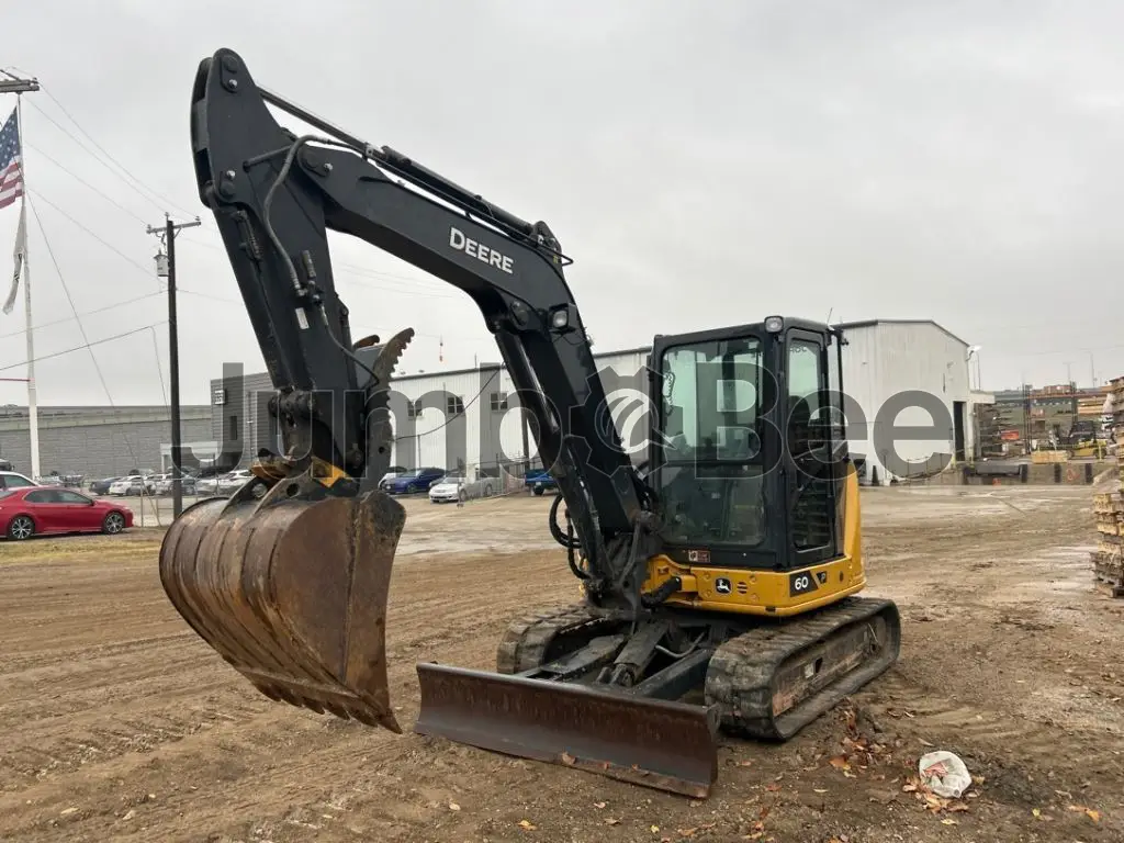 John Deere 60P 2024 - Usado (635 Horas) en Venta — foto 1 de 39