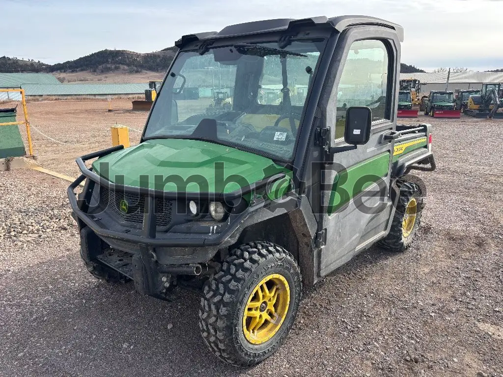 John Deere XUV835M 2021 - Usado (1,422 Horas) en Venta — foto 1 de 10