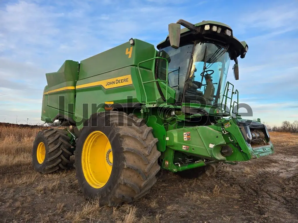 2025 John Deere S7 700 - Used, 843 Hours for Sale — photo 1 of 5