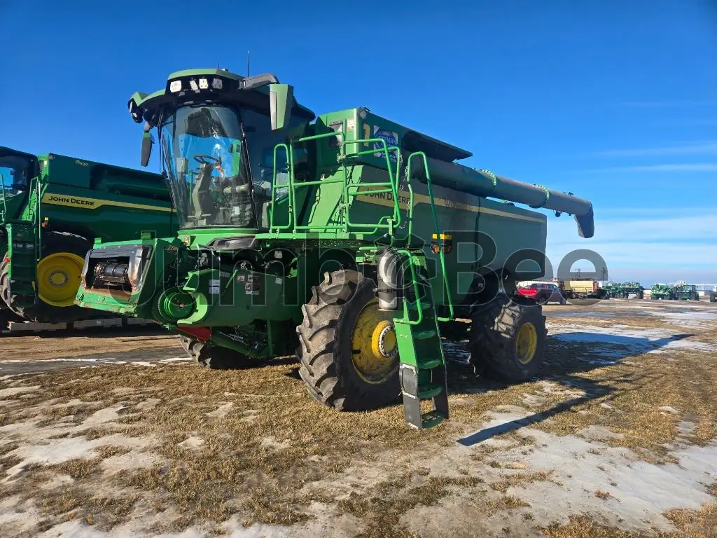 2025 John Deere S7 700 - Used, 857 Hours for Sale — photo 1 of 6