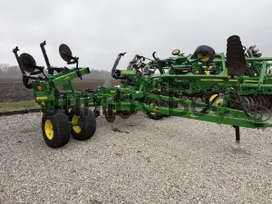 2021 John Deere 2100 Rippers