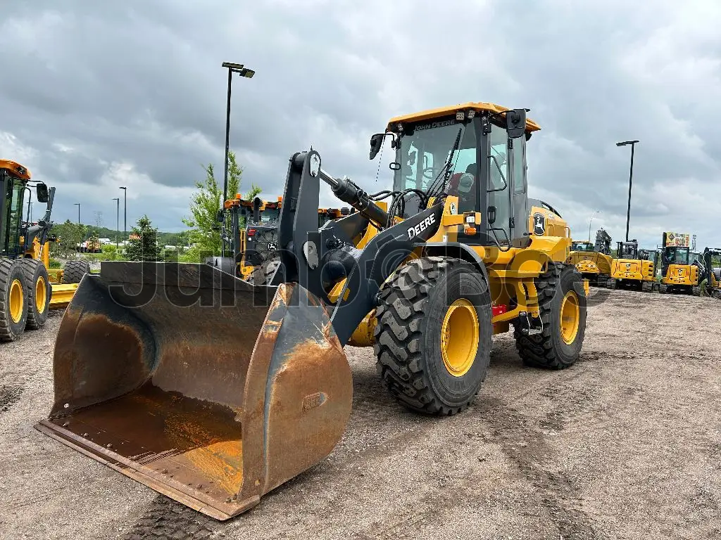John Deere 544P 2022 - Usado (1,331 Horas) en Venta — foto 1 de 9