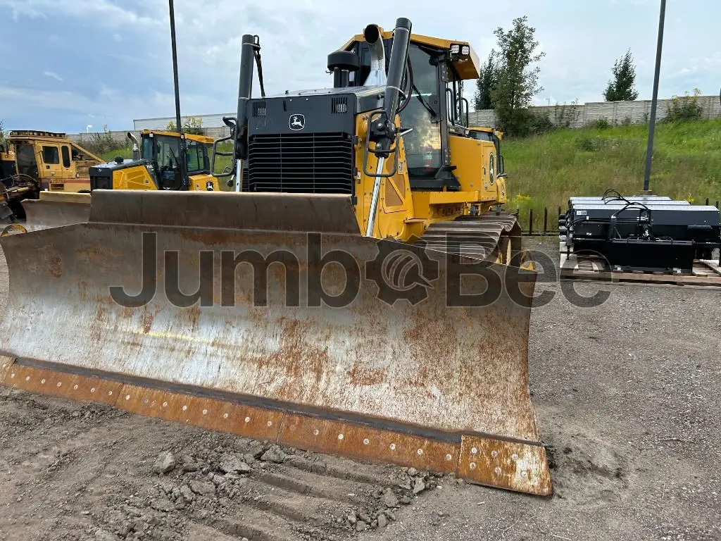 2022 John Deere 850L - Used, 4,124 Hours for Sale — photo 1 of 10