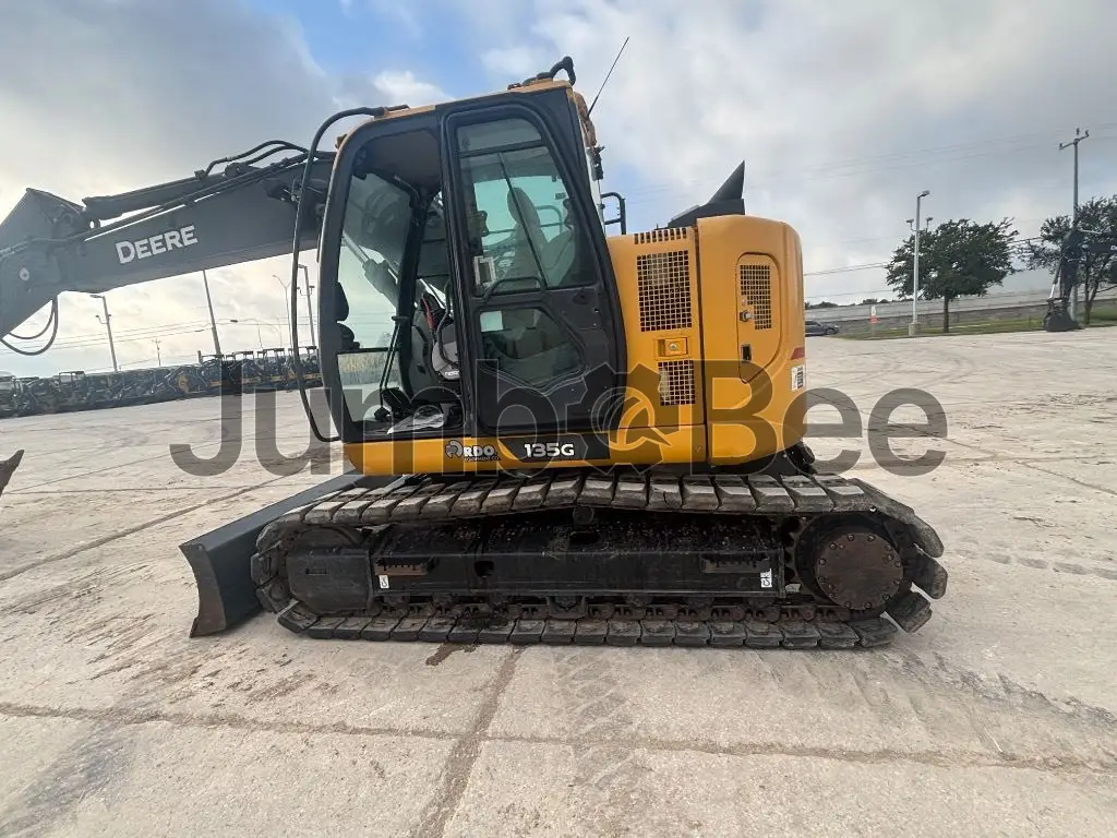 John Deere 135G 2022 - Usado (3,098 Horas) en Venta — foto 1 de 5