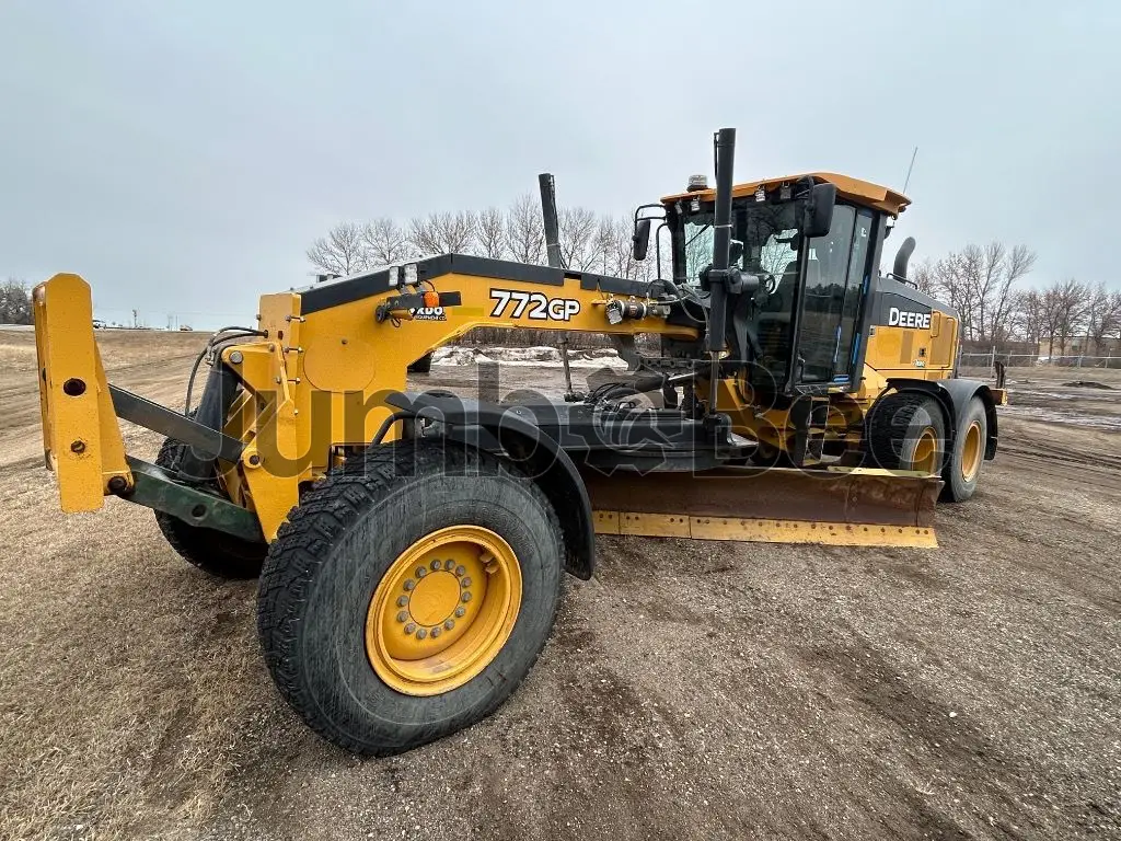 2020 John Deere 772G - Used, 5,957 Hours for Sale — photo 1 of 1