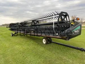 2013 MacDon FD75-D Draper Headers