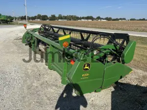 2005 John Deere 620F Flex Headers