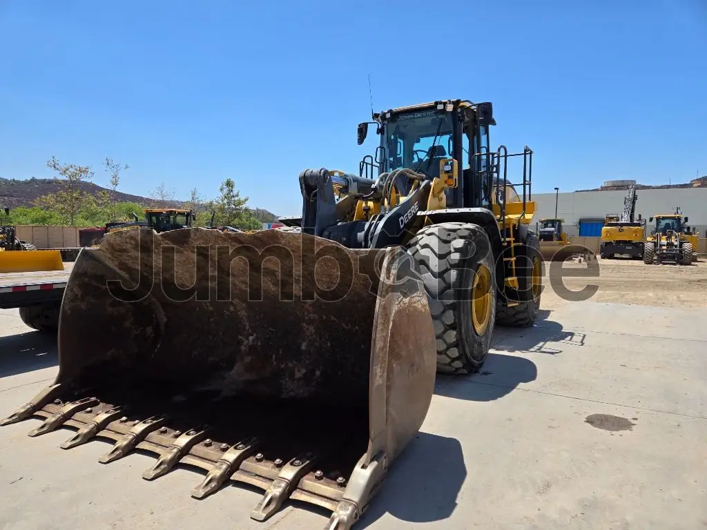 John Deere 744L 2022 - Usado (2,520 Horas) en Venta — foto 1 de 8