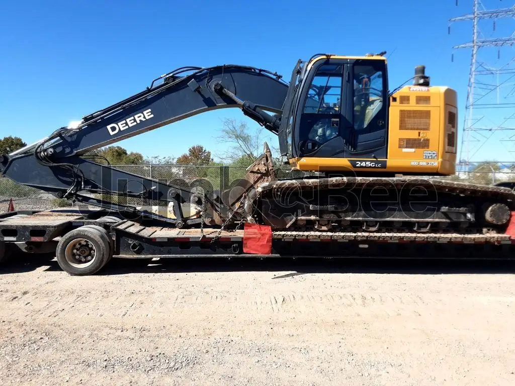 John Deere 245G 2022 - Usado (2,659 Horas) en Venta — foto 1 de 5