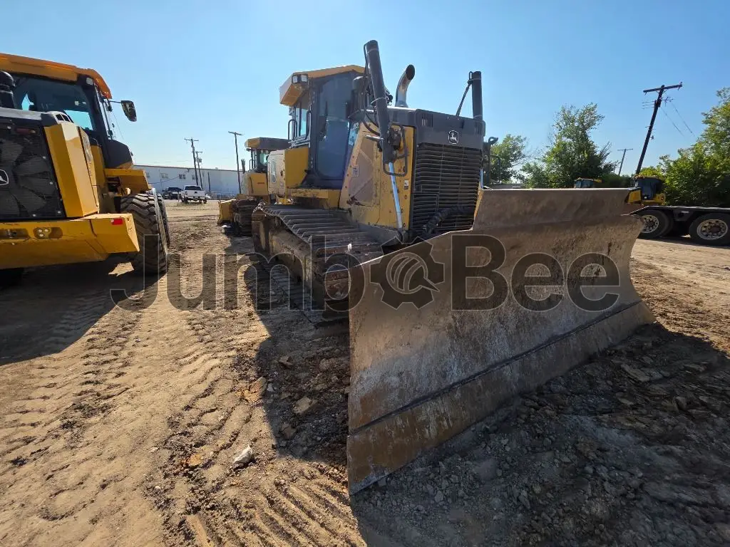 2024 John Deere 850L - Used, 3,385 Hours for Sale — photo 1 of 13