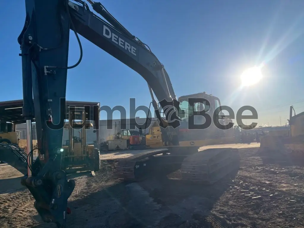 John Deere 250GLC 2020 - Usado (5,022 Horas) en Venta — foto 1 de 46