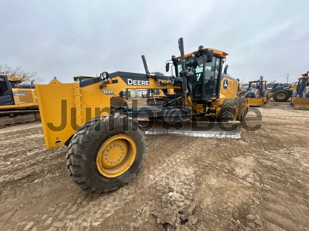 John Deere 672G 2024 - Usado (2,632 Horas) en Venta — foto 1 de 50