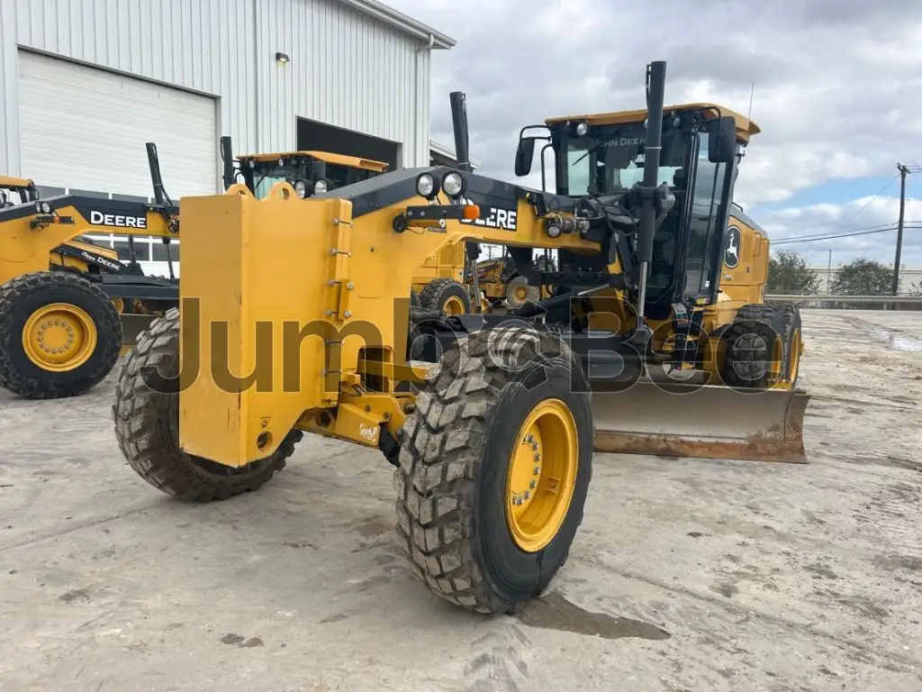 John Deere 772G 2023 - Usado (3,825 Horas) en Venta — foto 1 de 24