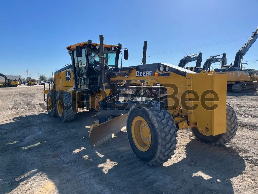 2024 John Deere 672G - Used, 3,375 Hours for Sale — photo 1 of 8