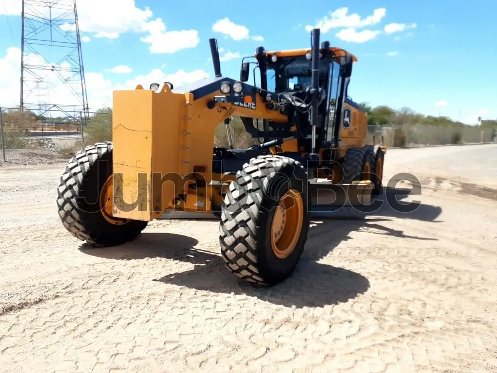 John Deere 672G 2024 - Usado (3,491 Horas) en Venta — foto 1 de 7