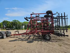 2018 Case 200 TIGERMAT Field Cultivators
