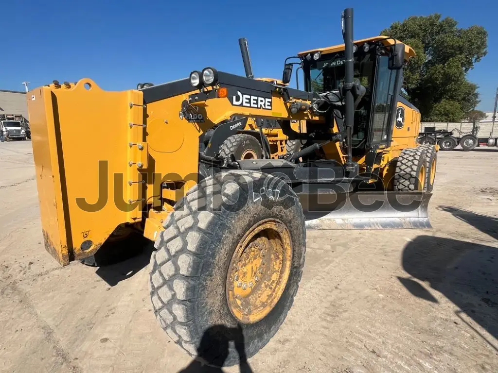 2023 John Deere 772G - Used, 4,791 Hours for Sale — photo 1 of 6