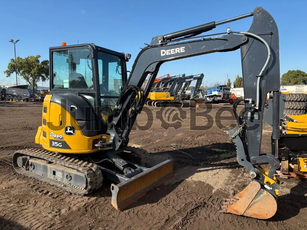 John Deere 35G 2023 - Usado (787 Horas) en Venta — foto 1 de 7