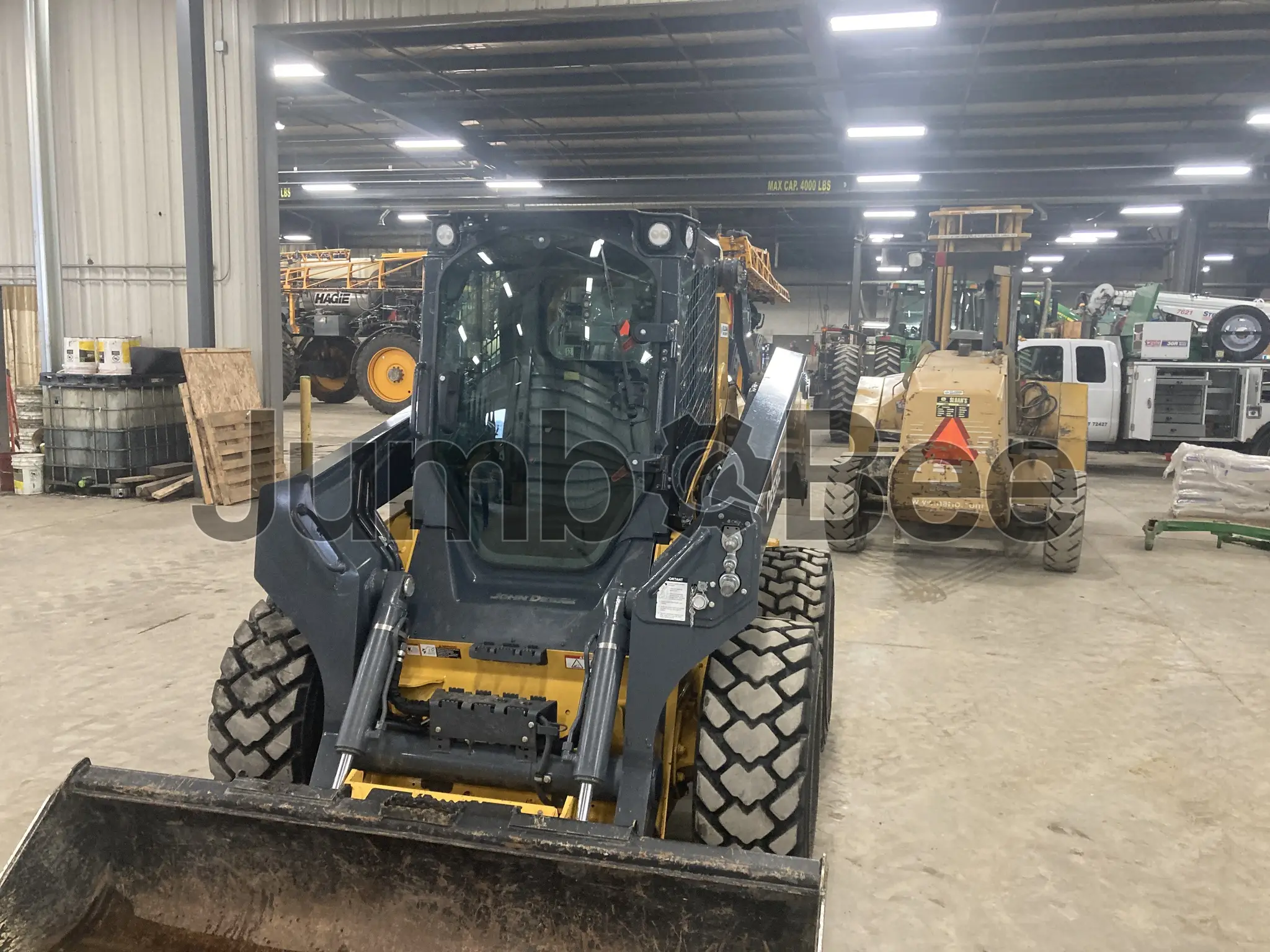 John Deere 330G 2023 - Usado (538 Horas) en Venta — foto 1 de 12