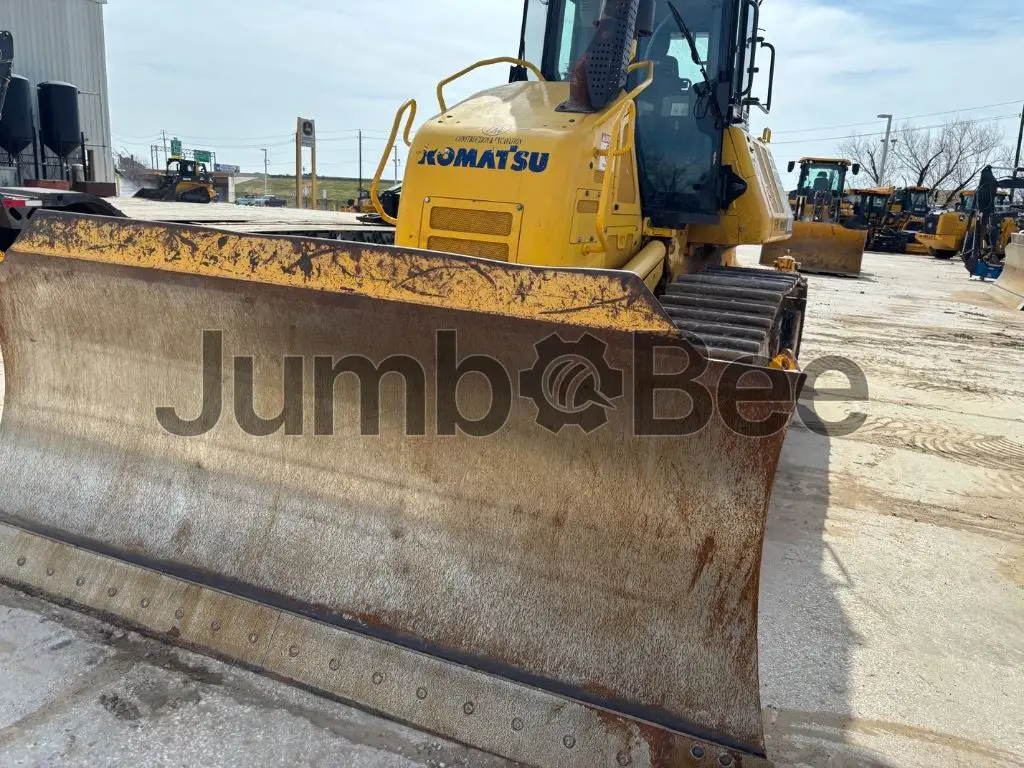 Komatsu D61EX-24 2018 - Usado (4,748 Horas) en Venta — foto 1 de 9