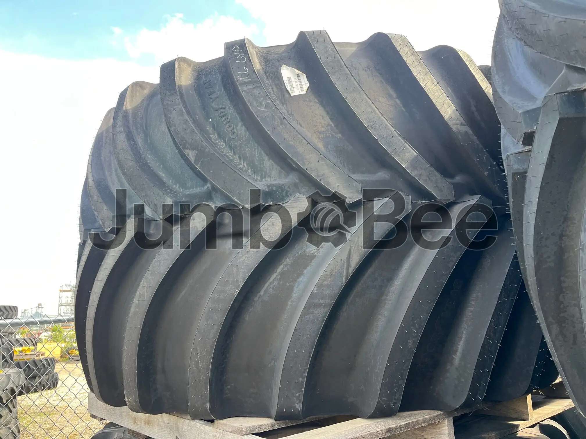 Goodyear 1250/35R46 DUAL TIRE & WHEELS 2023 - Usado en Venta — foto 1 de 7
